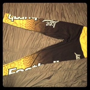 Pittsburgh Steelers ombré leggings.
